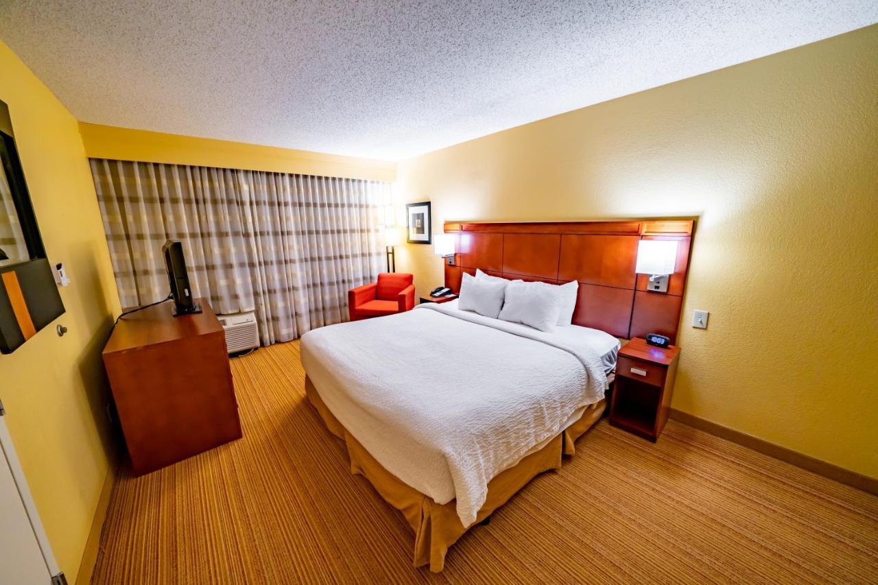 Iowa Inn Bettendorf Quad Cities Extérieur photo